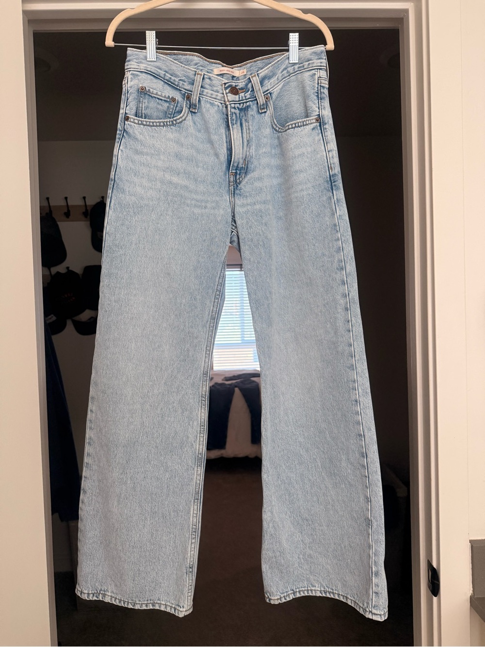 Levi's Middy High-Rise Wide-Leg Jeans